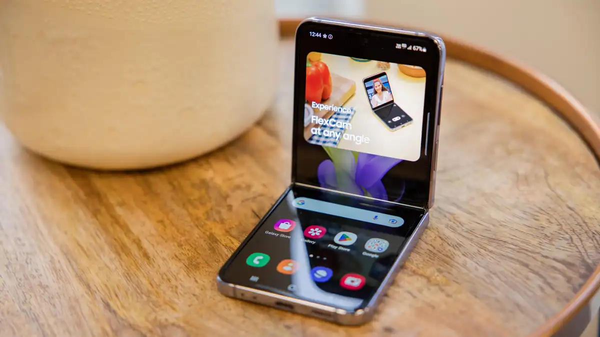 Samsung Galaxy Z Flip4